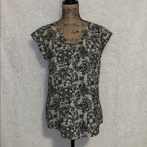 Express V-Neck Top Black Printed  SZ M